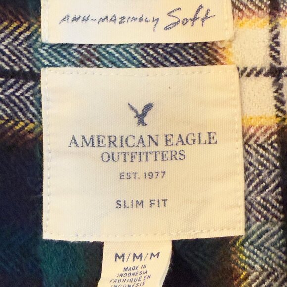 American Eagle Ahh-Mazingly Soft Green Plaid Slim Fit Flannel Button Down Size M - Picture 5 of 6